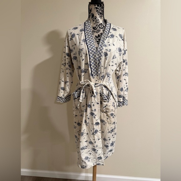 Midnight by Carole Hochman Other - Cotton floral robe​